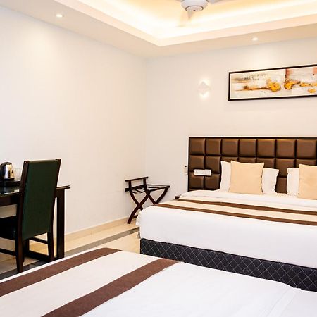 Viveka Hotel Colombo Kalubowila West Bagian luar foto
