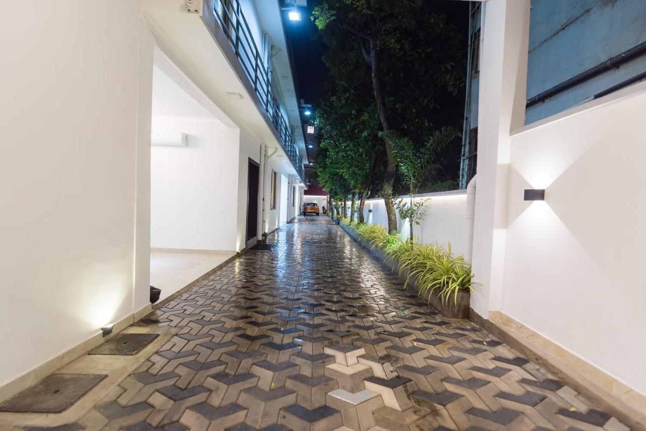 Viveka Hotel Colombo Kalubowila West Bagian luar foto