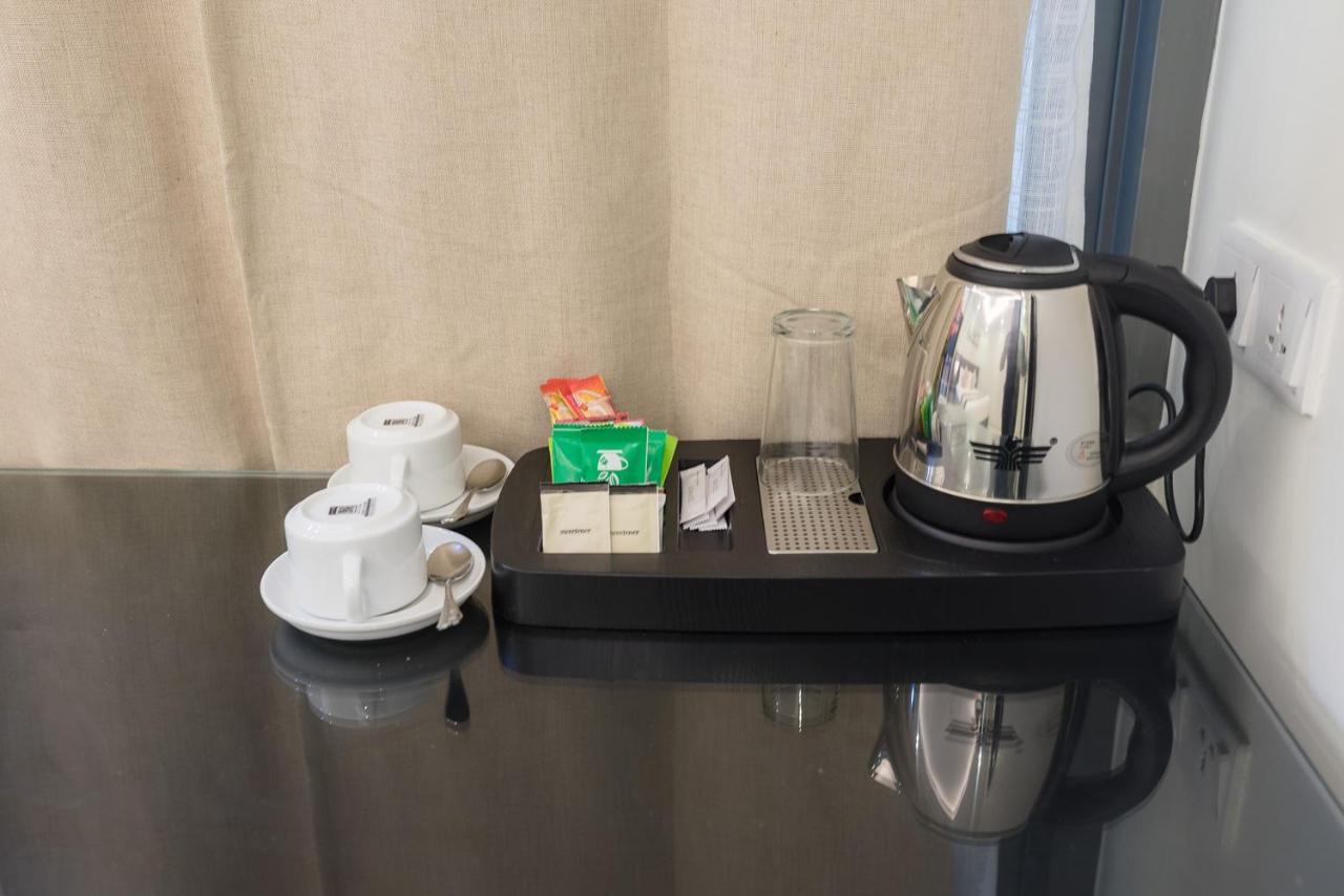 Viveka Hotel Colombo Kalubowila West Bagian luar foto